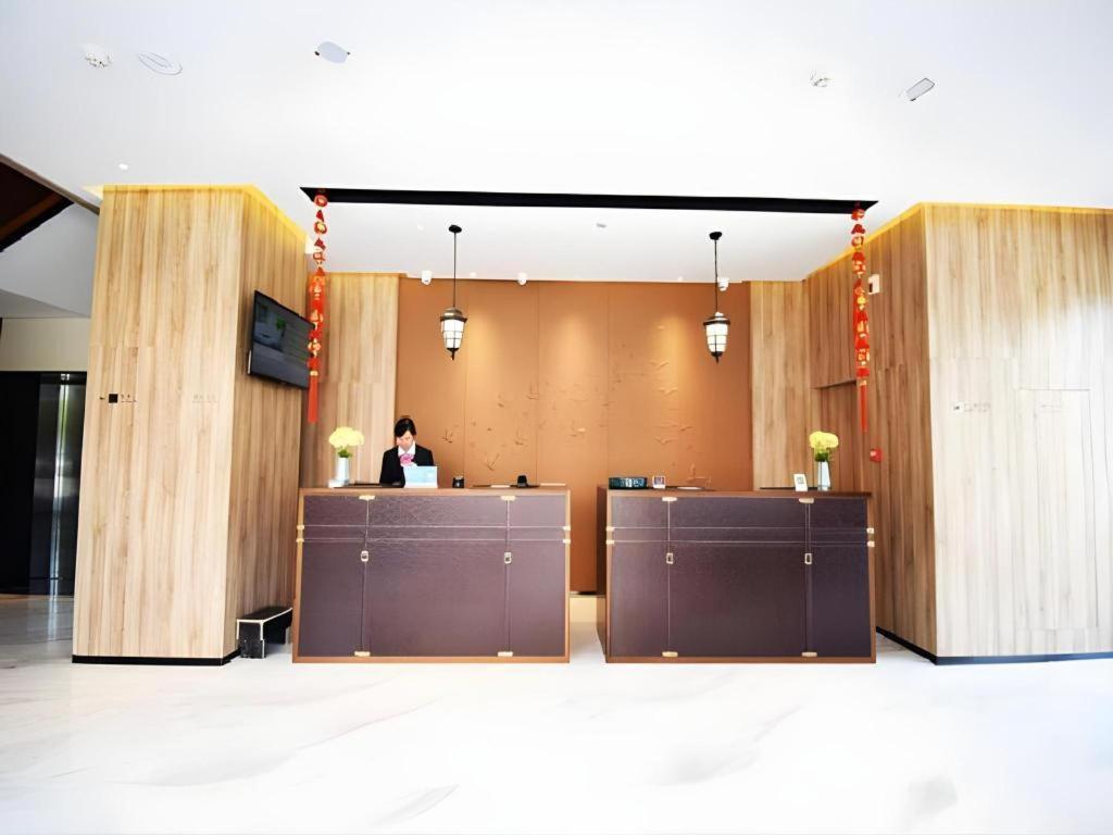 Jinjiang Metropolo Hotel Nanjing Jiangjun Dadao Hehai University Branch Esterno foto