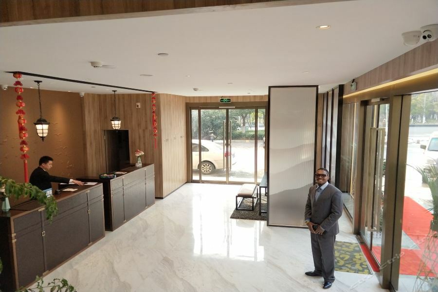 Jinjiang Metropolo Hotel Nanjing Jiangjun Dadao Hehai University Branch Esterno foto